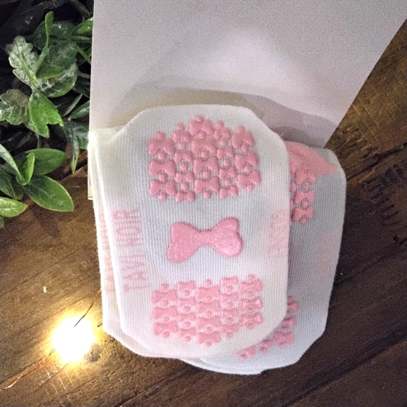 Disney Grip Socks - Picture 2 of 3